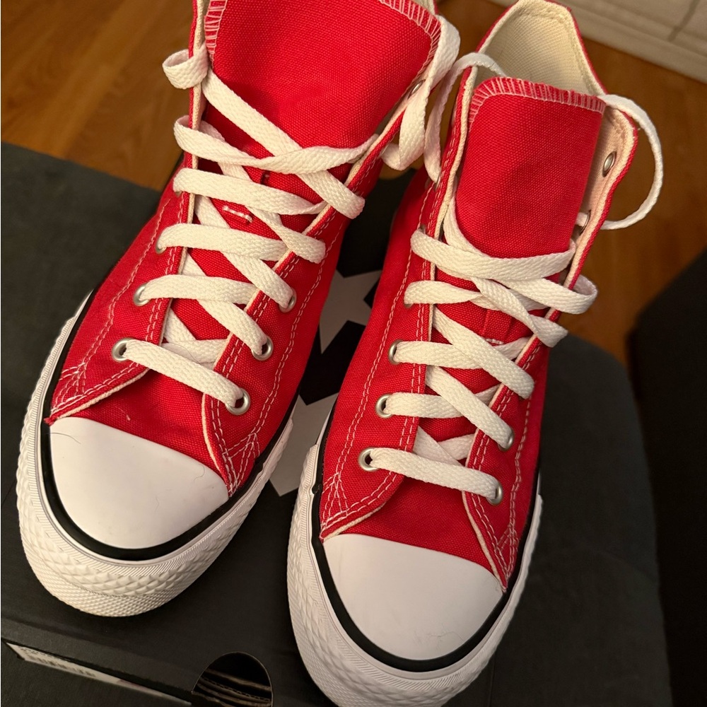 Converse Classic Red High-Tops